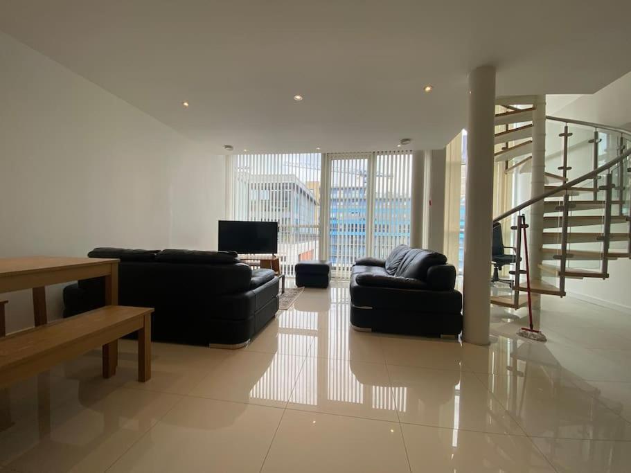 Luxury 3 Bed * Londra