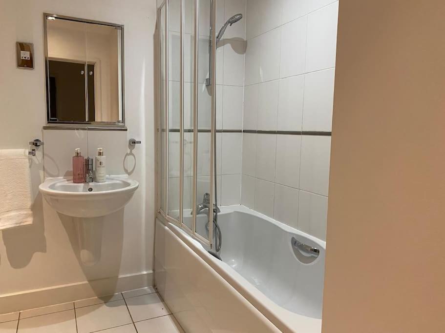 Apartament Luxury 3 Bed Londra