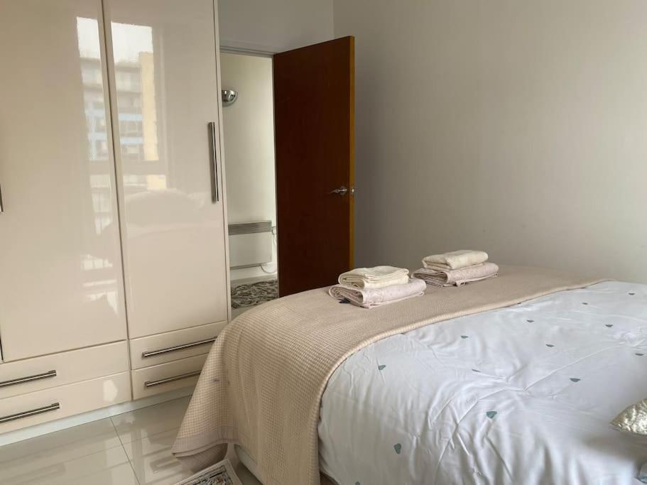 Apartament Luxury 3 Bed Londra