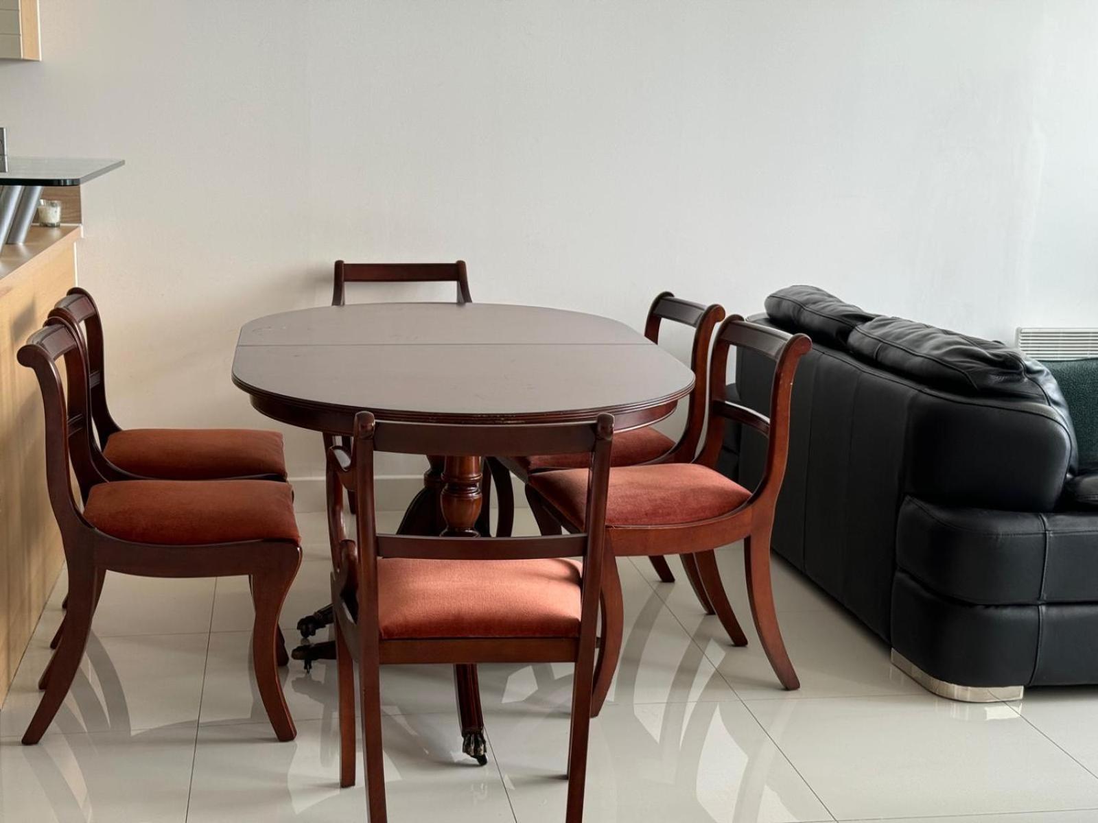 Apartament Luxury 3 Bed Londra